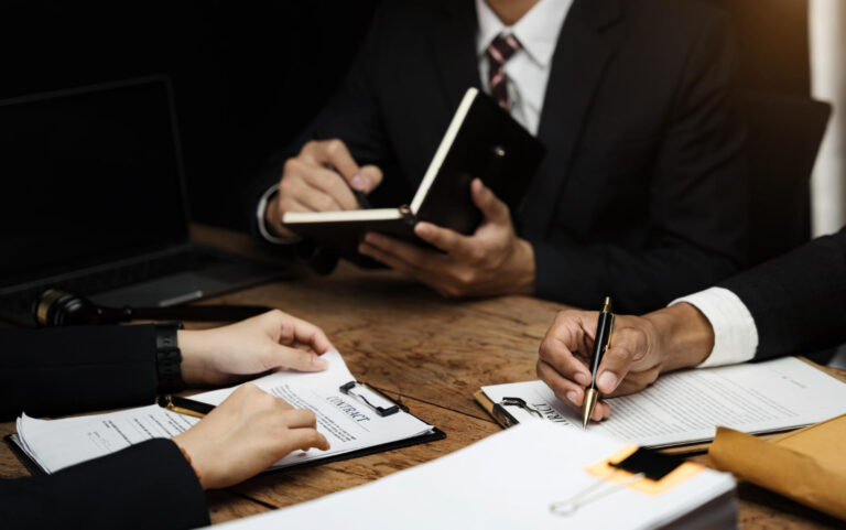 Market Intelligence System Enables Family Lawyer to Make Informed Decisions